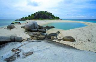 Nikmati Ketenangan Meresapi Alam di Pulau Lalang