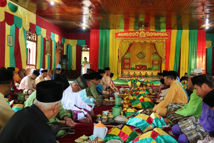 Tradisi Haul Jamak Melayu Lingga, Kenang Arwah Leluhur Dengan Doa