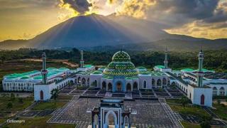 Megahnya Masjid Agung Natuna, Taj Mahal di Tanah Kepri