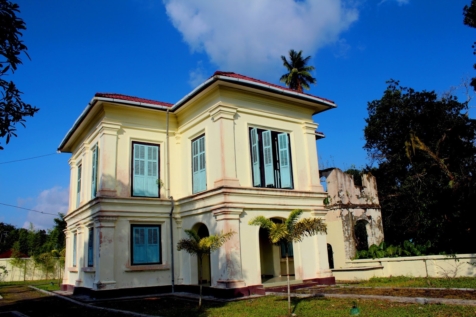 Istana Tengku Bilik di Pulau Penyengat, Simbol Kerajaan Melayu