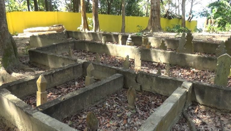 Makam Keramat Bukit Puak, Berusia Lebih dari Ribuan Tahun