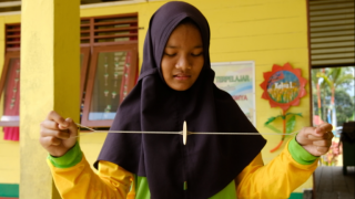 Sekacak, Tutup Botol Bisa Jadi Mainan Tradisional Khas Kepri