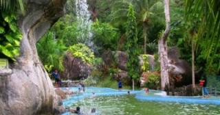 Air Terjun Gunung Hiu, Aliran Dari Batuan Granit yang Memukau