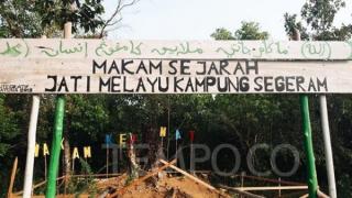 Kampung Segeram dan 7 Makam Tak Bernama yang Ditinggalkan