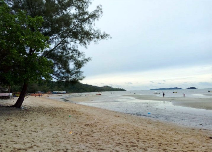 Pantai Melayu, Suguhi Pesona Sunset Terbaik di Pulau Melayu Batam
