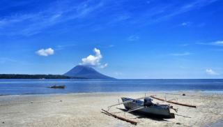 Sunset yang Memukau di Pantai Arung Hijau Anambas