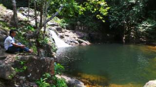 Air Terjun Neraja Anambas, Bermuara di 2 Kolam Alam nan Indah