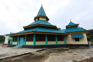 Masjid Raya Peranap, Miliki Gong Tua Berbau Mistis