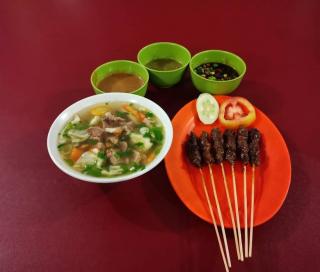 Bosan dengan Sate Ayam? Cobalah Sate dan Sop Rusa di Riau