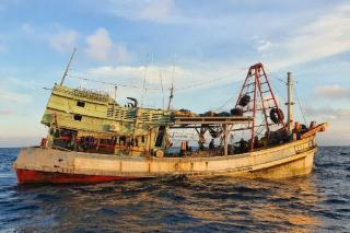 Curi 2 Ton Ikan di Perairan Natuna Utara, Kapal Asing Vietnam Diamankan