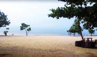 Mau Dengar Suara Ombak Tanpa Keramaian, Yuk ke Pantai Tuah Hamid Bintan