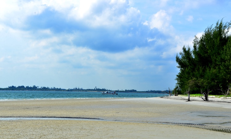 Pulau Beting Aceh, Pasirnya Berbisik Jika Disentuh