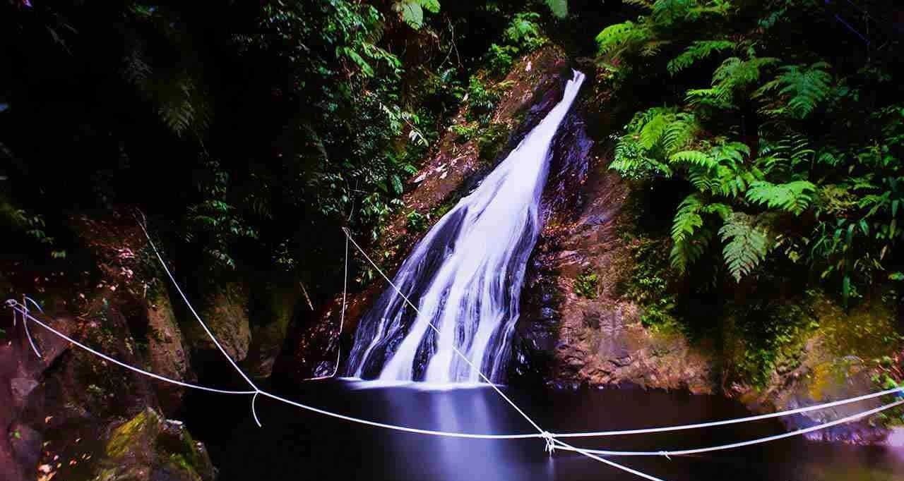 Air Terjun Setinggi 130 Meter ini Terindah di Sumatra