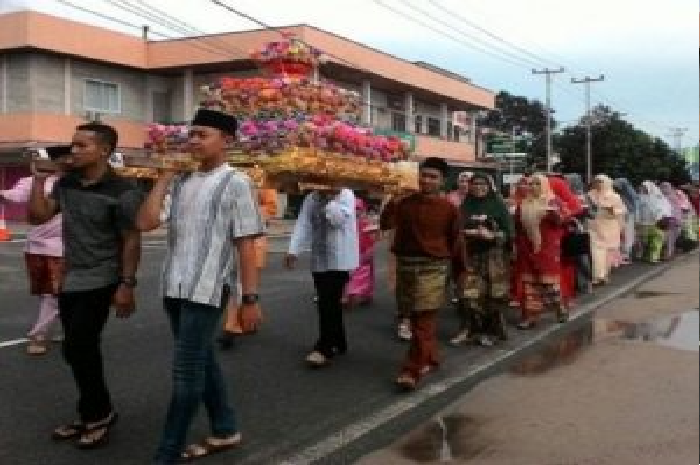 Ada Tradisi Nasi Dong Sambut Maulid Nabi di Natuna