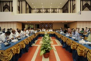 Jalanan Batam Bakal Dihiasi Ribuan Pohon Jati Emas Juni Mendatang