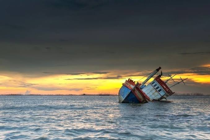 Kapal Kayu Angkut Puluhan TKI Ilegal Karam di Perairan Sumut, Dua Meninggal Dunia