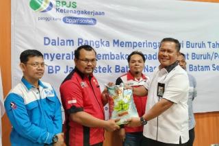 BPJamsostek Batam Raya Tebar 3 Ton Beras Peringati May Day