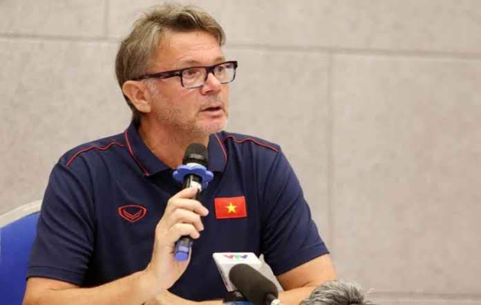 Eks Pelatih Jepang Philippe Troussier Berpeluang Gantikan Park Hang Seo di Timnas Vietnam