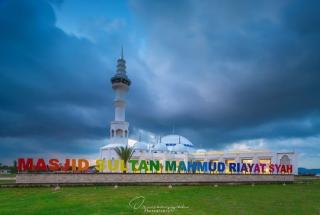 Indah dan Uniknya Masjid Sultan Mahmud Riayat Syah di Batam, Kepulauan Riau