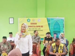 Cen Sui Lan Bakal Kucurkan Rp 7 Miliar Rehabilitasi MAN Karimun di 2024