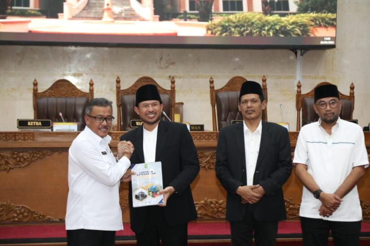 DPRD Batam Sahkan Ranperda Penyelenggaraan Pemakaman dan Bahas LKPj Wali Kota 2023