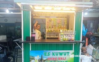 Es Kuwut Bali, Oasis Segar di Tengah Panasnya Batam