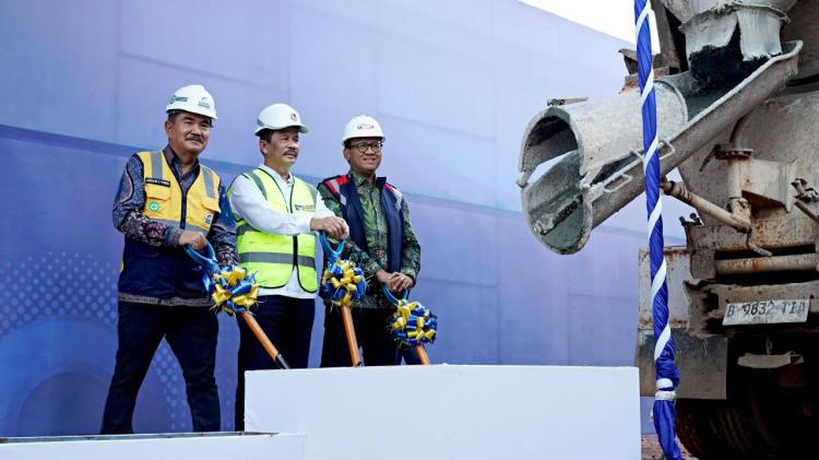 Groundbreaking Pembangunan Container Yard Jadi Titik Balik Pengembangan Pelabuhan Batu Ampar