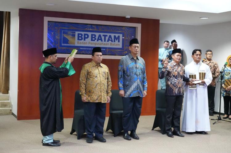 Tiga Pejabat Tingkat II Dilantik, Wakil Kepala BP Batam Inginkan Kontribusi Maksimal Wujudkan Batam Kota Baru