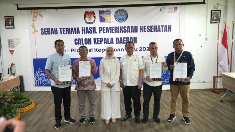 RSBP Batam Serahkan Hasil Pemeriksaan MCU Calon Kepala Daerah 2024 ke KPU dan Bawaslu