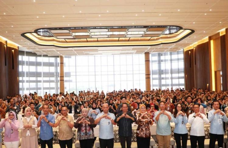 Wali Kota Batam Buka Bimtek Penjamah Makanan SPPG se-Kepri: Siapkan Generasi Emas 2045 dengan Gizi Berkualitas